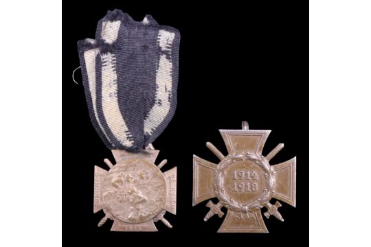 A German Third Reich Great War veteran's Honour Cross together with a 1915 French Journee du Poilu - Image 3 of 4