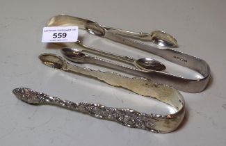 Pair of cast Victorian silver sugar tongs and two pairs of plain silver sugar tongs, 5.5oz t