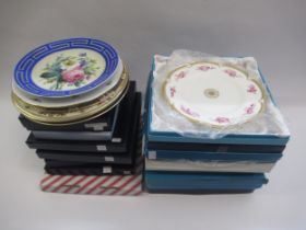 Collection of sixteen various boxed Limited Edition plates by Coalport, Derby and others, together