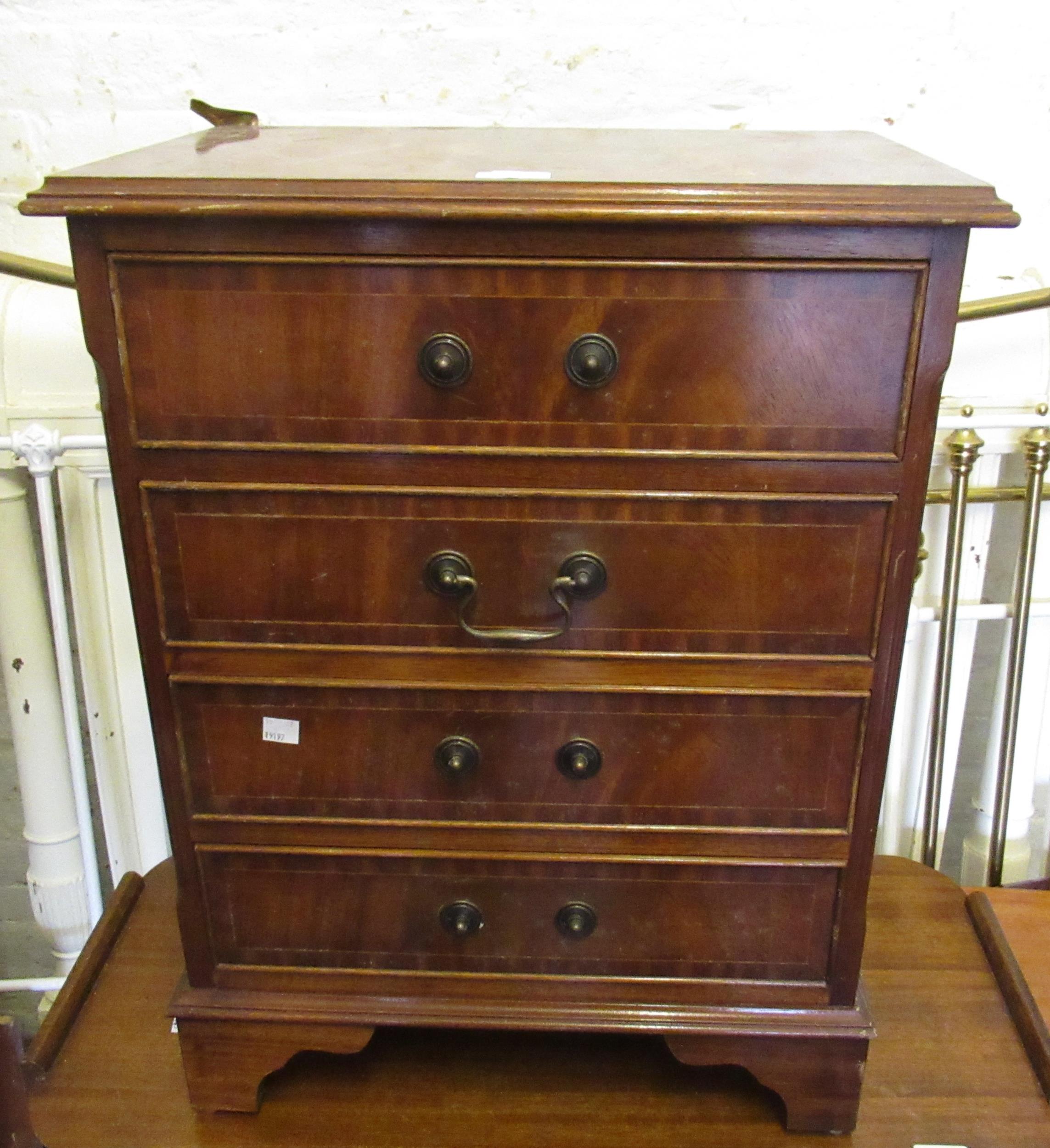 Group of three mahogany bedside cabinets (at fault), together with two small four drawer bedside - Image 3 of 3