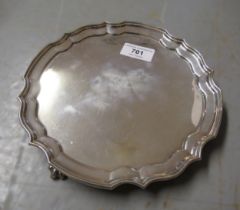 Small Birmingham silver salver with a shaped moulded rim on three claw and ball supports, 9.5oz t