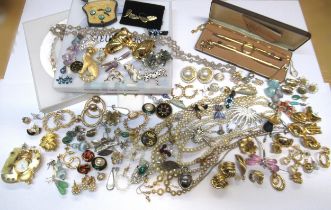 Quantity of various costume jewellery, including Christian Dior, Grosse and Swarovski, and a large