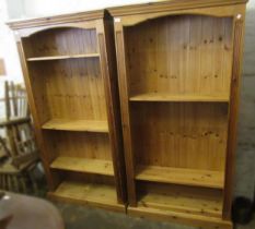 Pair of reproduction polished pine tall open bookcases, 100 x 32 x 190cm high