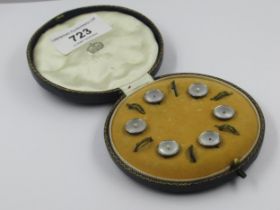 Cased set of six 15ct gold and mother of pearl shirt studs (three with central cultured pearls