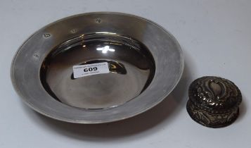 Circular silver alms dish, 17cm diameter, 8.5oz t, together with a small Birmingham silver