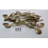 Collection of various Chinese silver floral engraved salt spoons