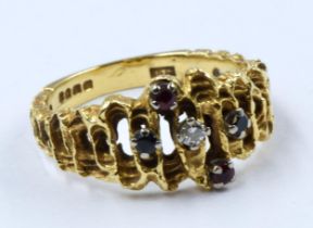 18ct Yellow gold ring set diamond, sapphires and rubies, 4.8g, size 'N'