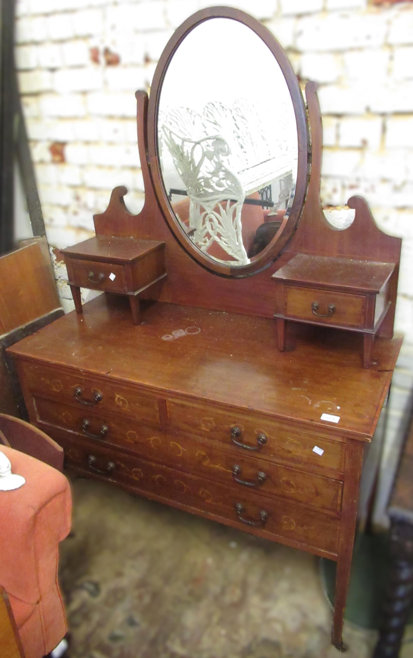 Edwardian mahogany crossbanded and inlaid dressing table, the mirrored back with two jewel drawers