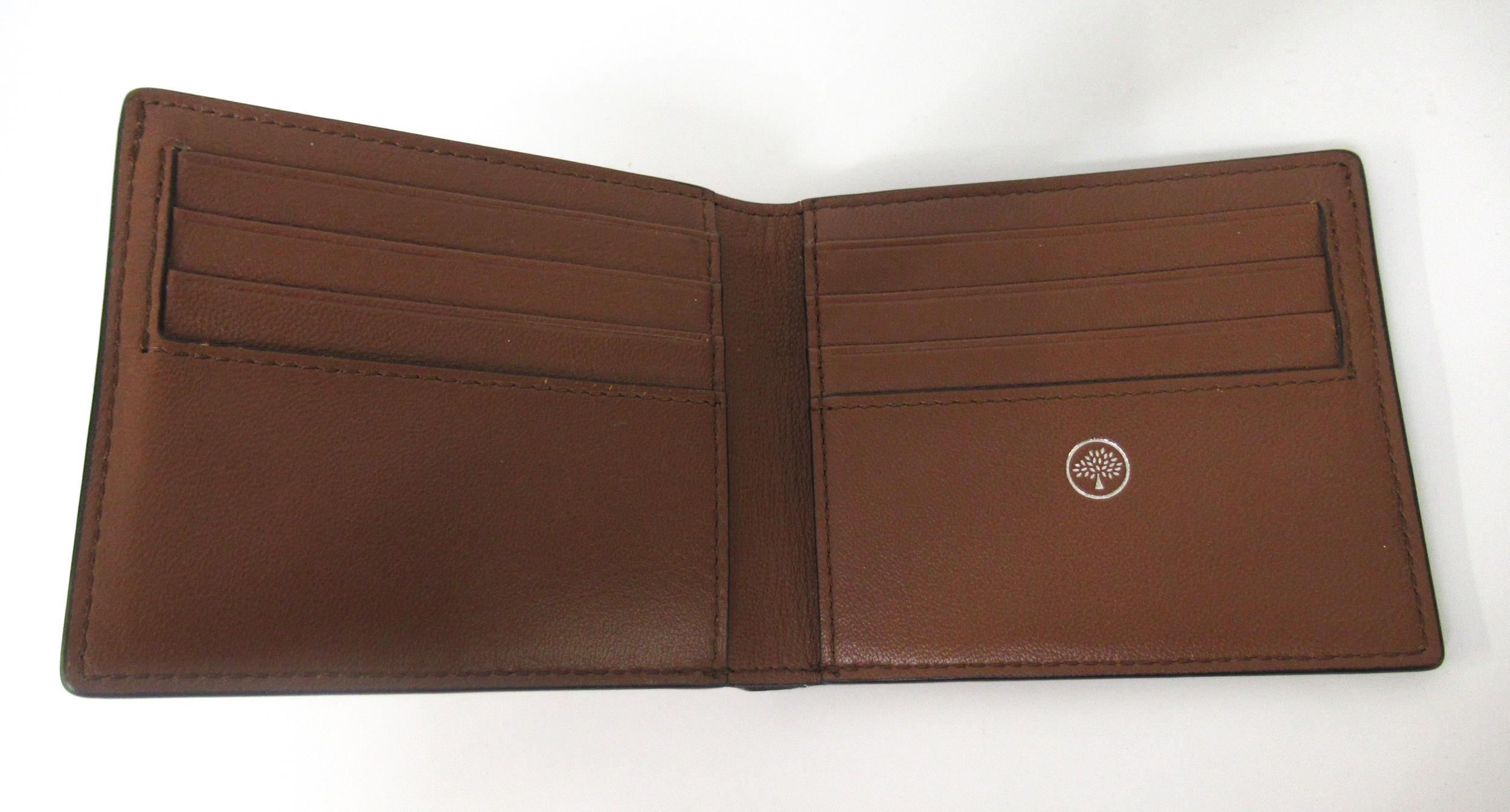 Mulberry eight card full grain leather wallet, 9cm high x 11.5cm wide x 2cm deep In very good - Image 2 of 5