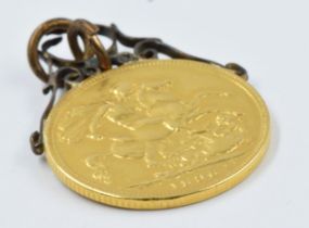 1896 Sovereign in a pendant mount Gross weight 8.5g. Mount appears to be gold plated only.