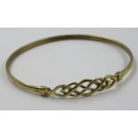 Small 9ct gold Celtic knot design bangle, 3.5g