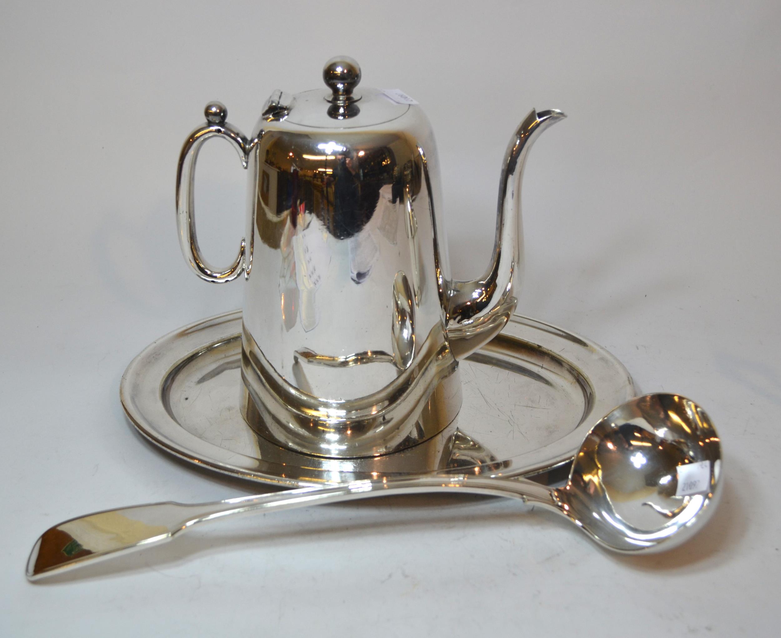 Birmingham silver cream jug, Victorian London silver berry spoon, plated hot water pot, ladle and - Bild 2 aus 3