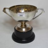 20th Century Sheffield silver two-handled rose bowl, 17oz t