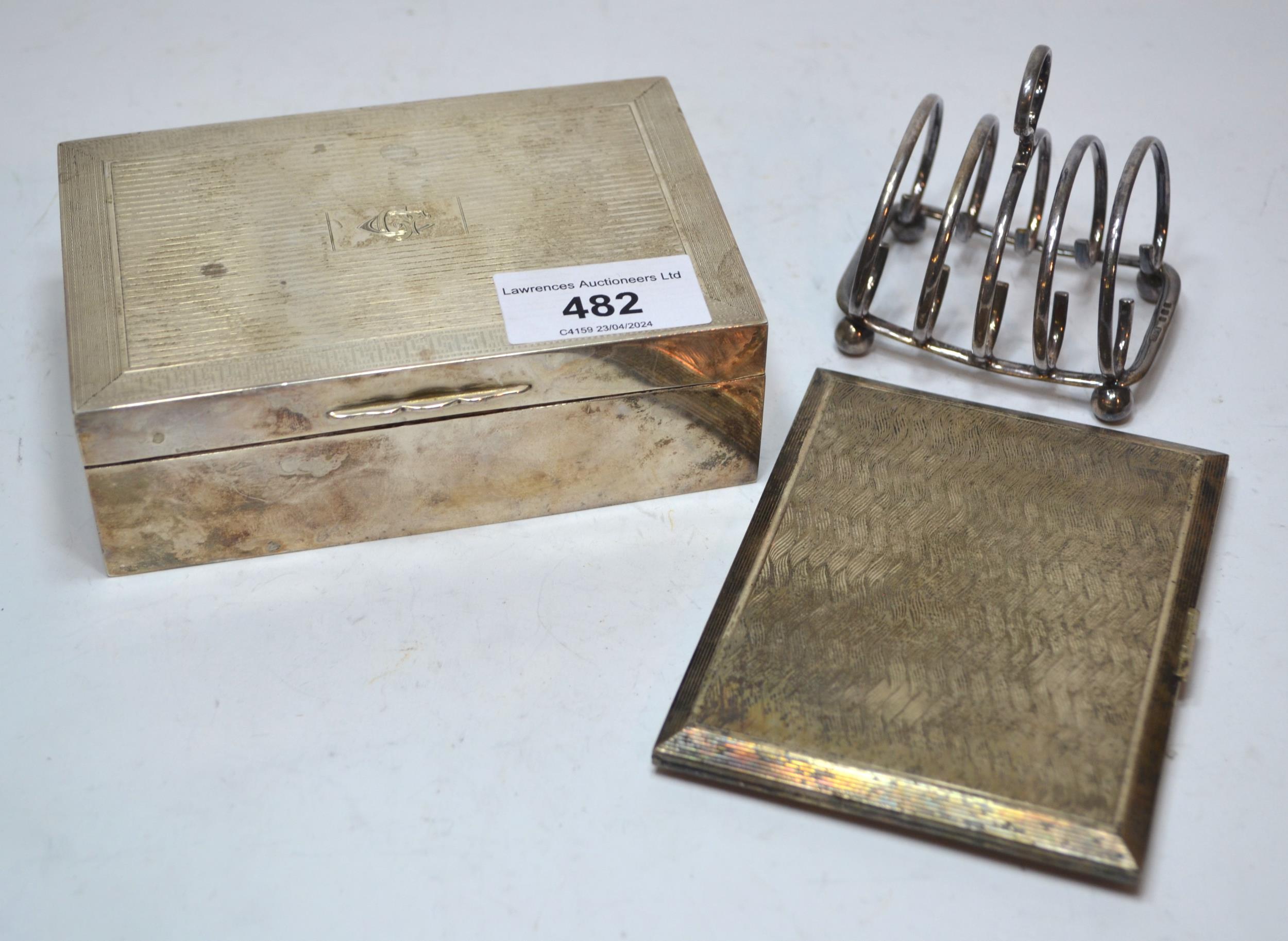 Small silver toast rack and a silver cigarette case, 6.5oz t, together with a small silver mounted