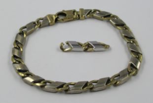 9ct Gold two colour gold bracelet, together with spare link, 17.9g