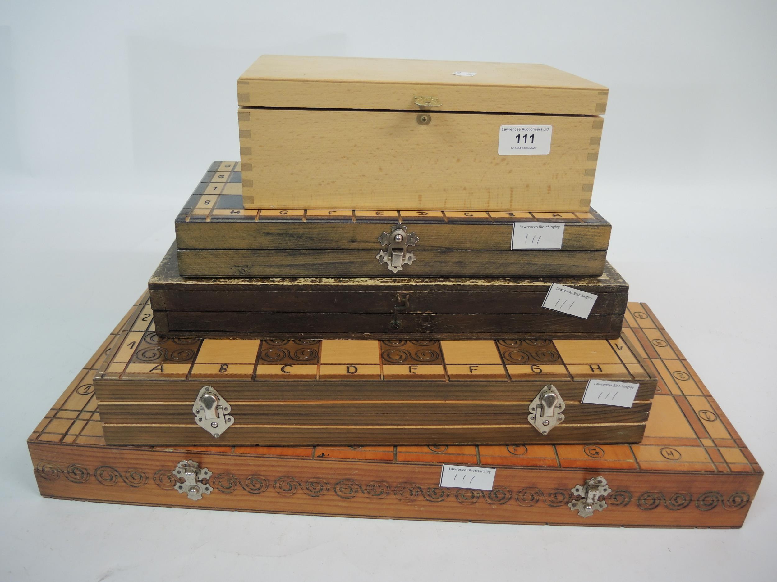 Quantity of mid to late 20th Century wooden chess boards and chess sets