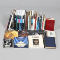 A QUANTITY OF VINTAGE AUCTION CATALOGUES AND REFERENCE BOOKS