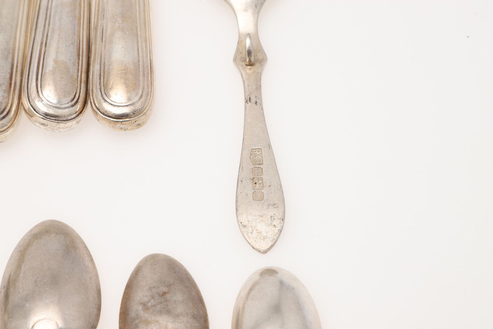 MISCELLANEOUS SILVER FLATWARE & CUTLERY. - Image 12 of 15
