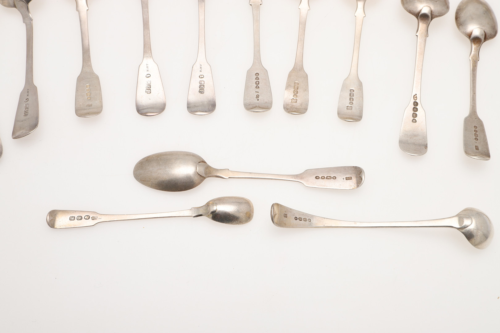 MISCELLANEOUS SILVER FLATWARE & CUTLERY. - Image 15 of 15