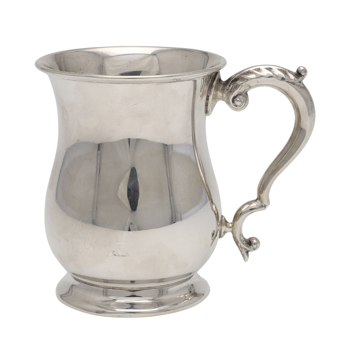 A GEORGE VI SILVER MUG.