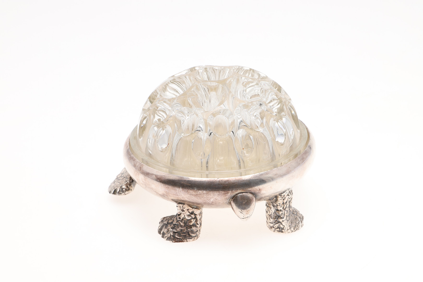 A LATE 19TH/ EARLY 20TH CENTURY CONTINENTAL GLASS MOUNTED SILVER TABLE DECORATION. - Image 3 of 6