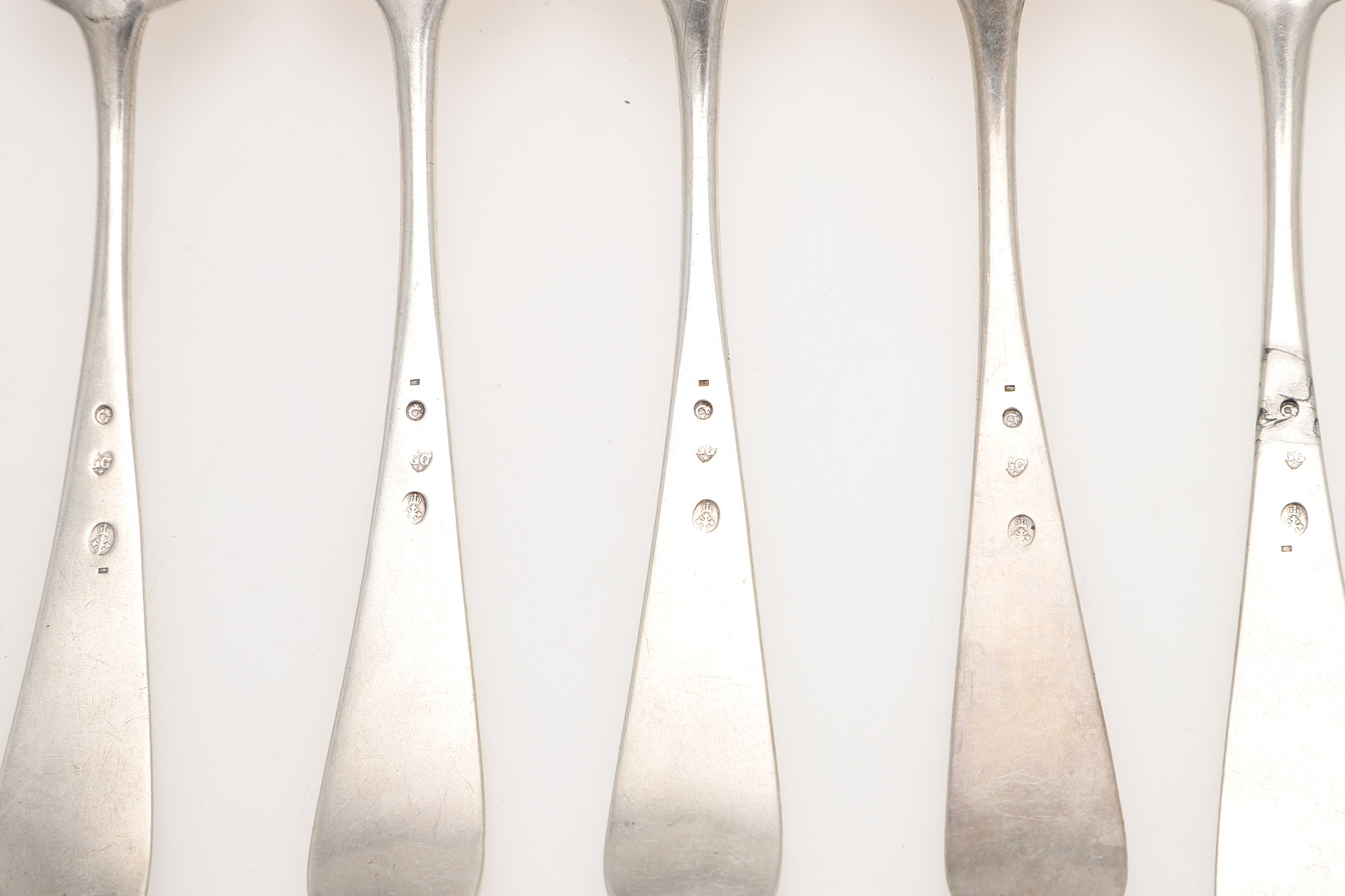 LATE 18TH/ EARLY 19TH CENTURY ITALIAN SILVER FLATWARE. - Image 9 of 15