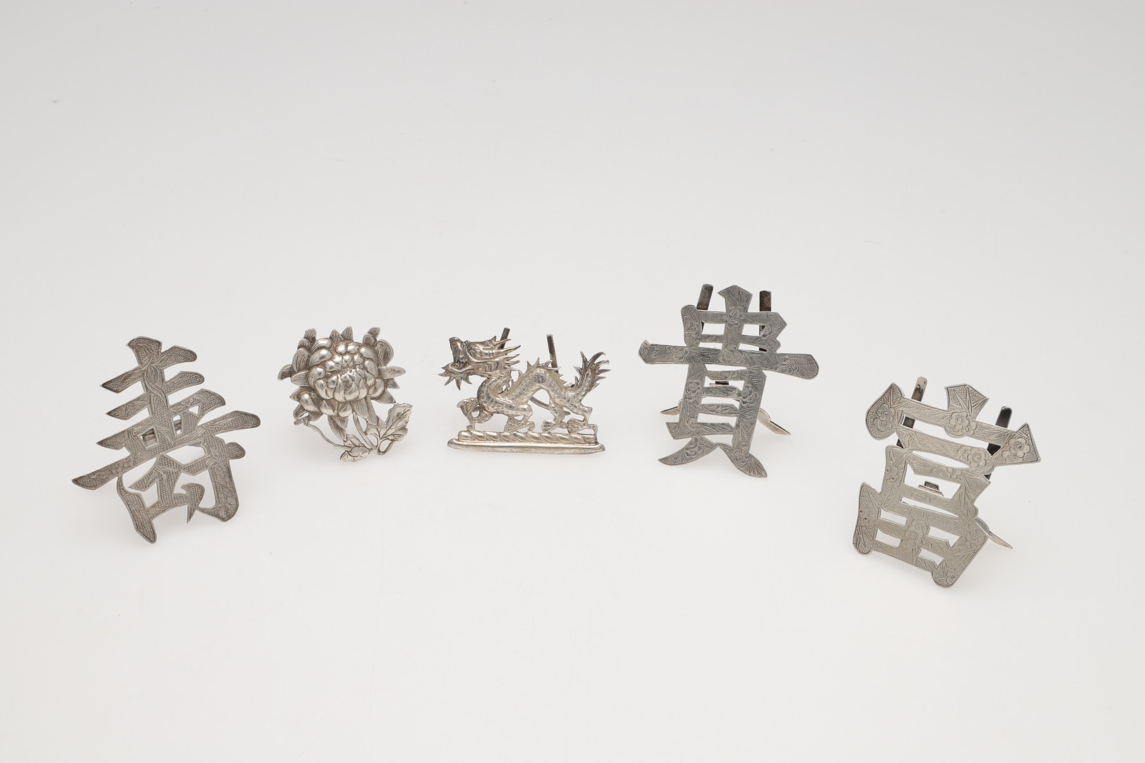 FIVE LATE 19TH/ EARLY 20TH CENTURY CHINESE SILVER MENU CARD HOLDERS. - Image 2 of 5