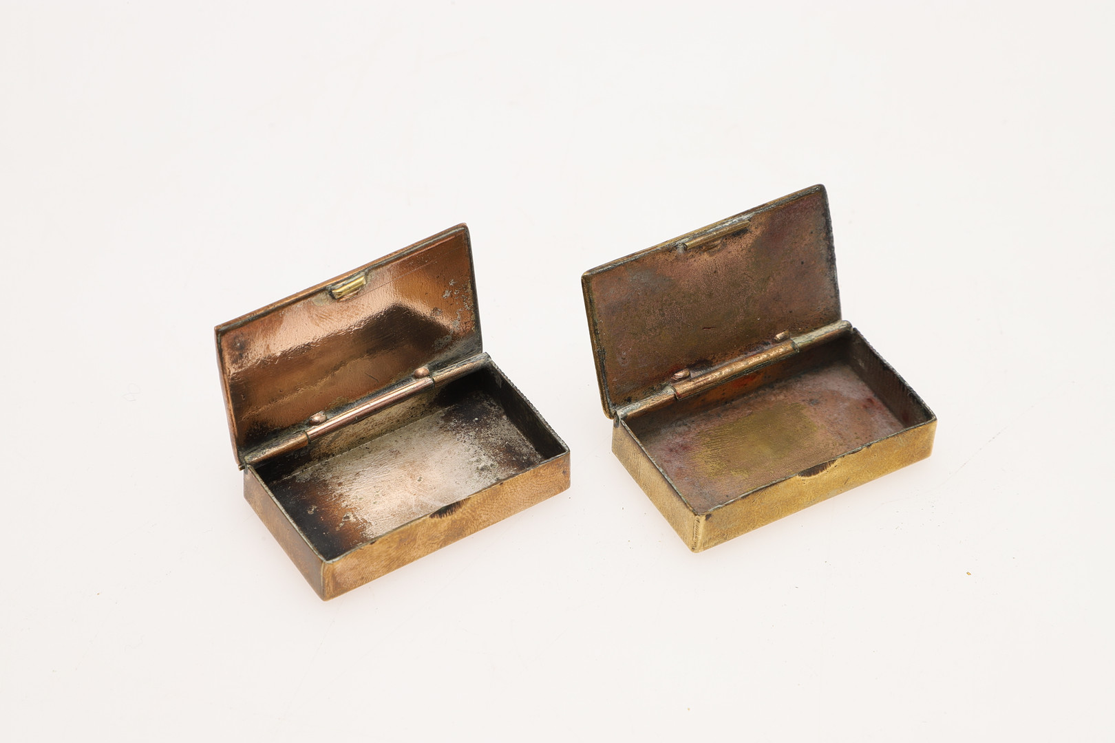 SIX LATE 19TH/ EARLY 20TH CENTURY FRENCH BRASS & ENAMEL VESTA CASES. - Image 7 of 8