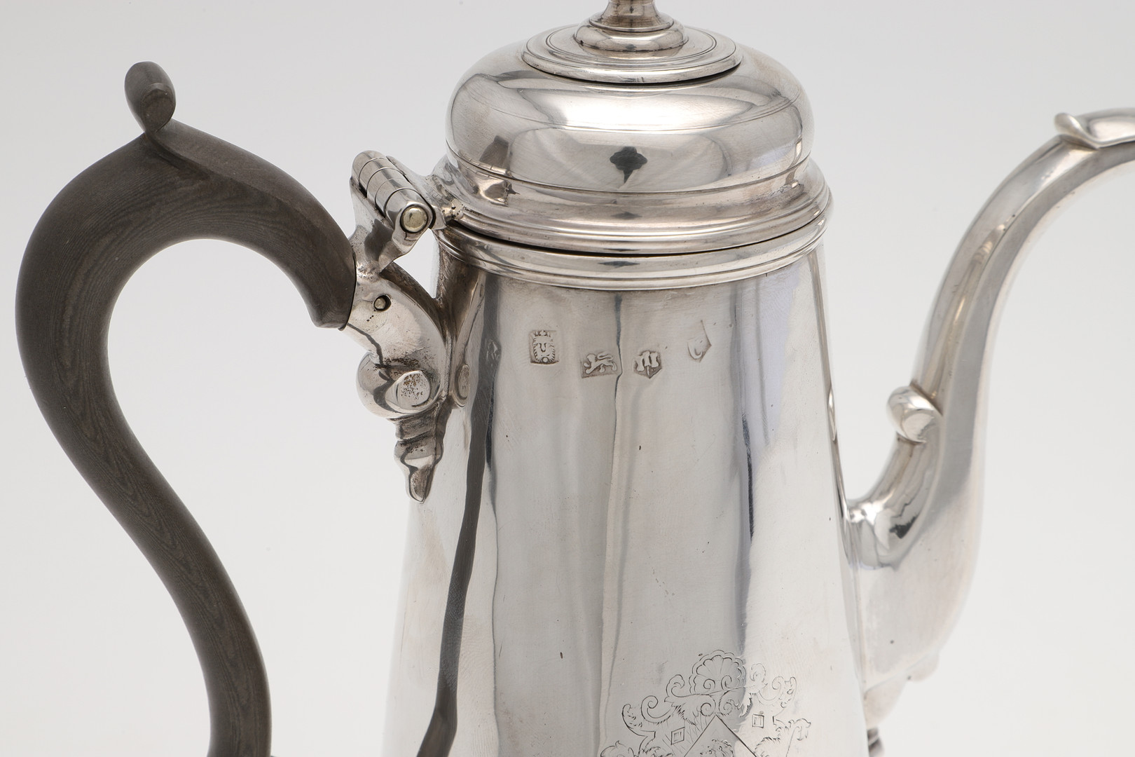 A GEORGE II WEST-COUNTRY PROVINCIAL SILVER CHOCOLATE POT. - Image 2 of 5