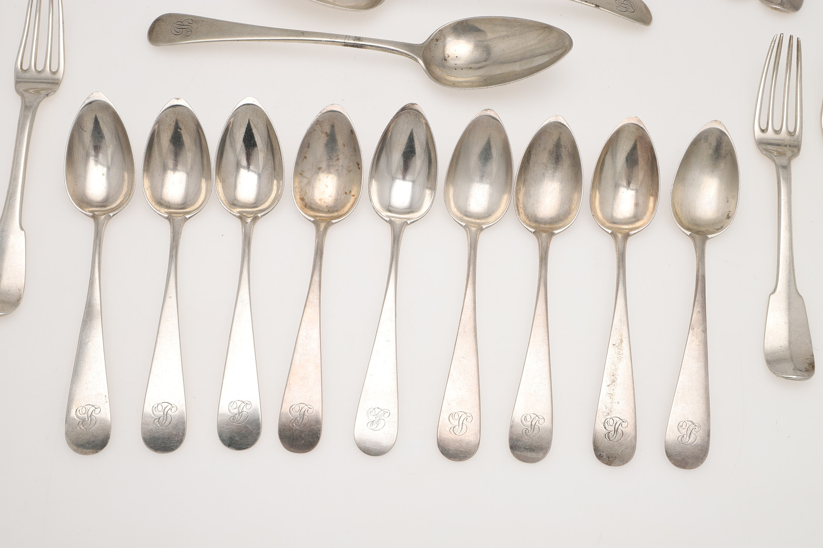 LATE 18TH/ EARLY 19TH CENTURY ITALIAN SILVER FLATWARE. - Image 6 of 15