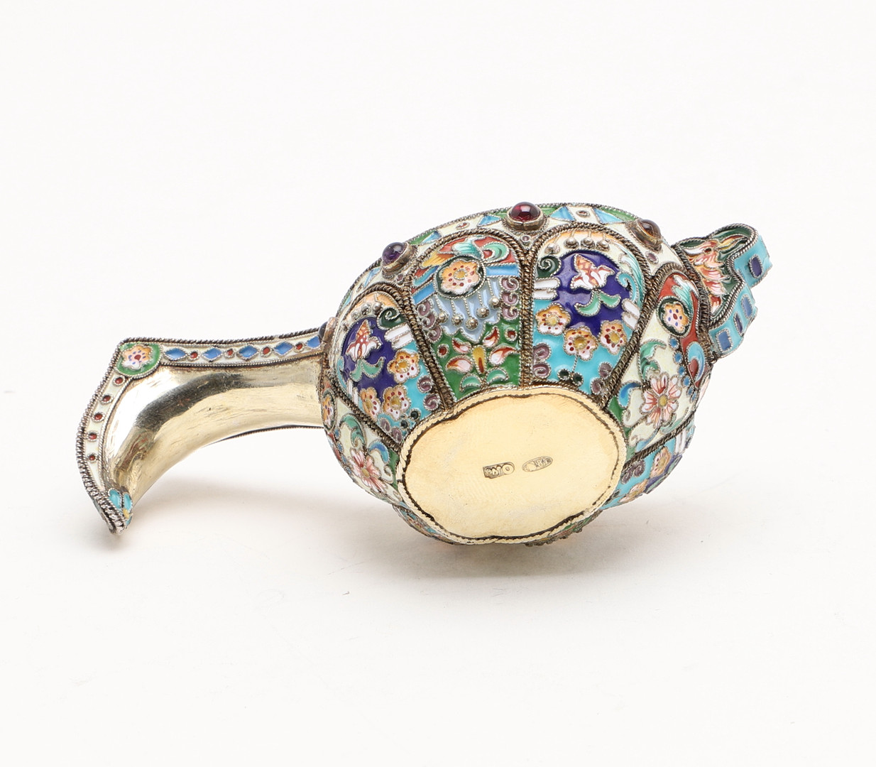 A 20TH CENTURY RUSSIAN SILVERGILT KOVSH. - Image 7 of 7