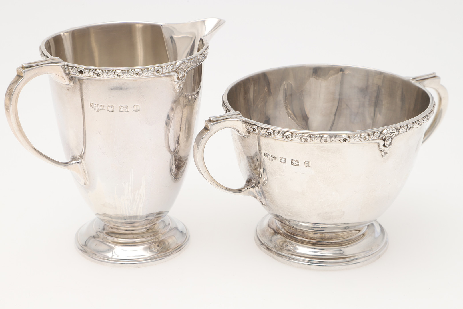 AN EARLY 20TH CENTURY FOUR-PIECE SILVER TEA SET. - Image 7 of 7