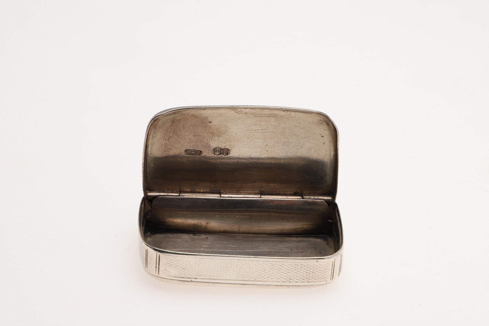 TWO VICTORIAN SILVER "TRICK-OPENING" VESTA CASES. - Image 4 of 8