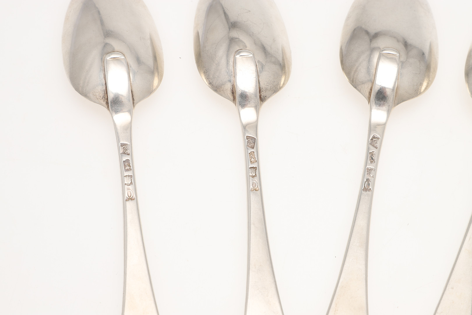 A SET OF SIX GEORGE II HANOVERIAN PATTERN SILVER TABLESPOONS. - Image 3 of 4