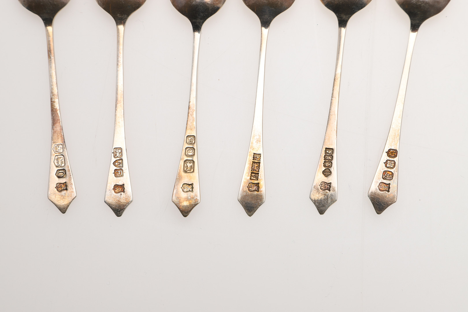 SEVEN VARIOUS CASED SETS OF SILVER FLATWARE & CUTLERY. - Image 8 of 29