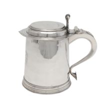 A QUEEN ANNE WEST-COUNTRY PROVINCIAL SILVER TANKARD.