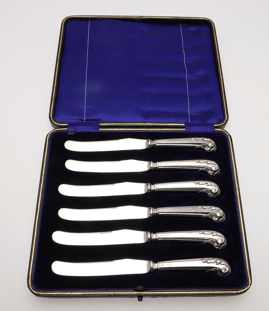 SEVEN VARIOUS CASED SETS OF SILVER FLATWARE & CUTLERY. - Image 19 of 29