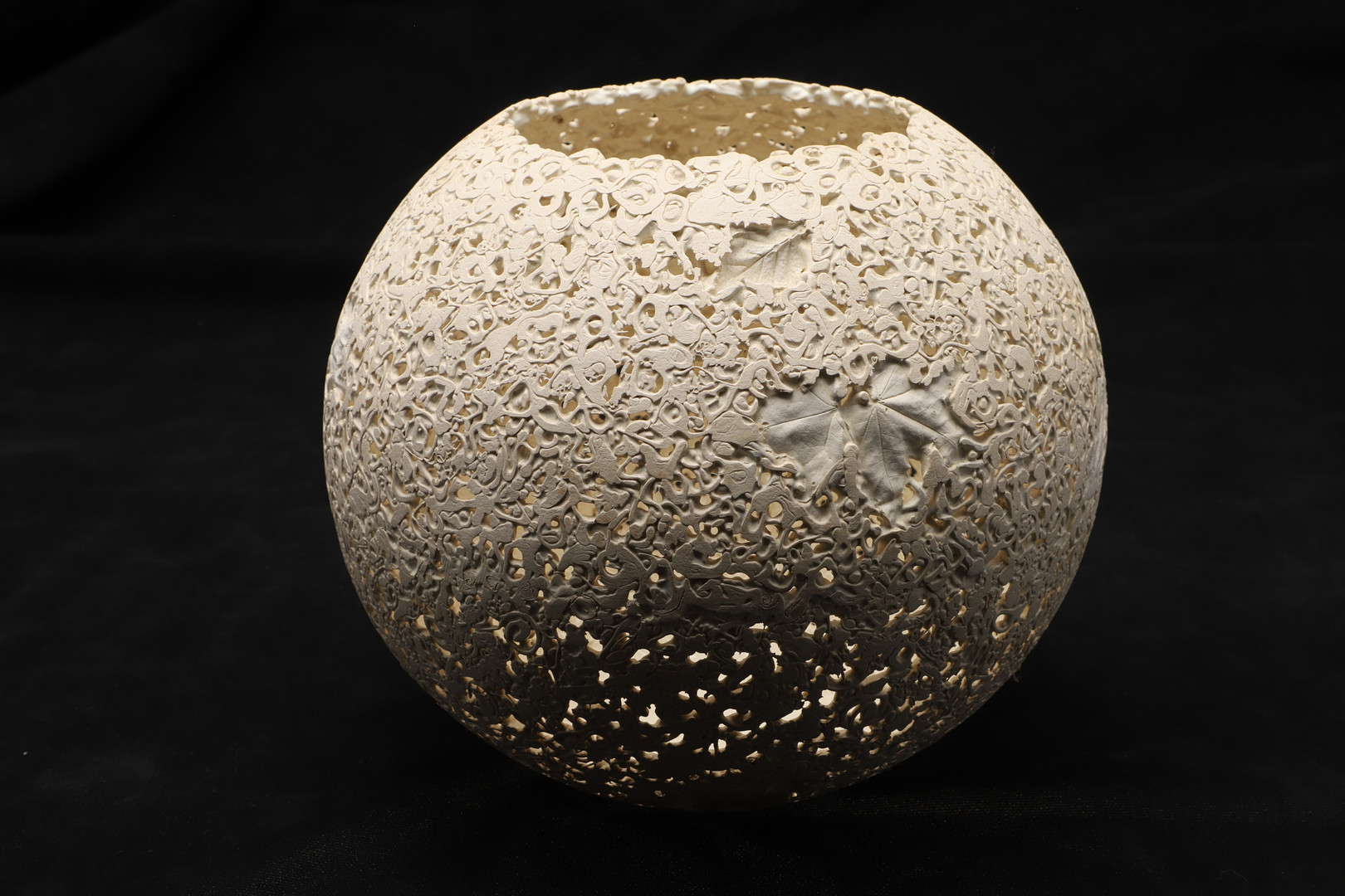 BARRY GUPPY (1937-2013) - LARGE STUDIO POTTERY BOWL. - Image 5 of 14