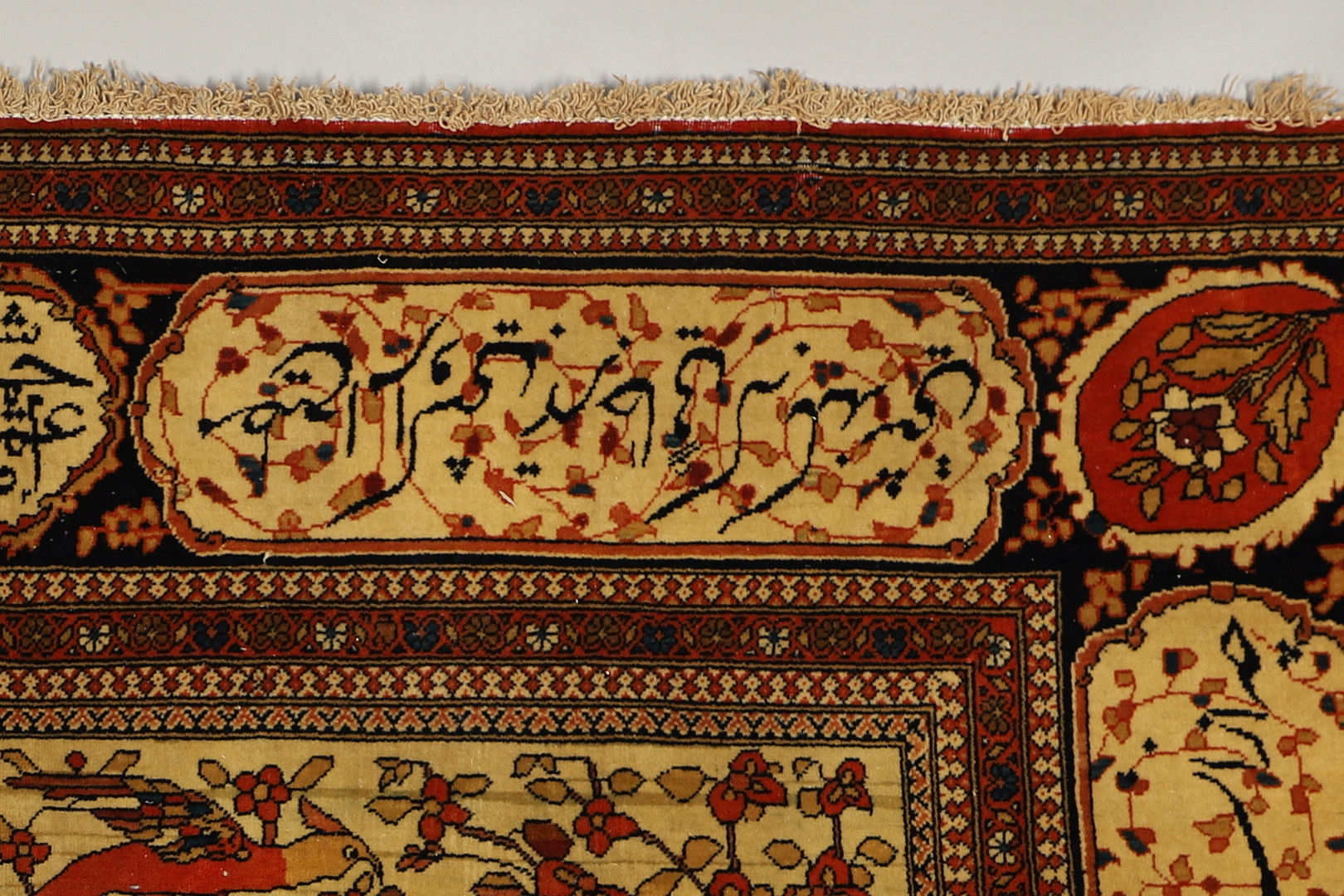 A FINE KASHAN RUG, CENTRAL PERSIA - Image 10 of 16