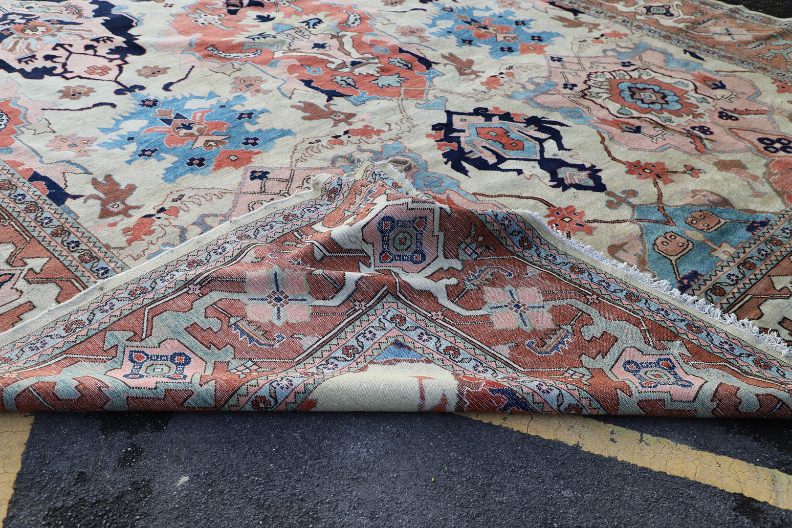 A WEST ANATOLIAN CARPET OF UNUSUAL SIZE, CIRCA 1980. - Image 10 of 17