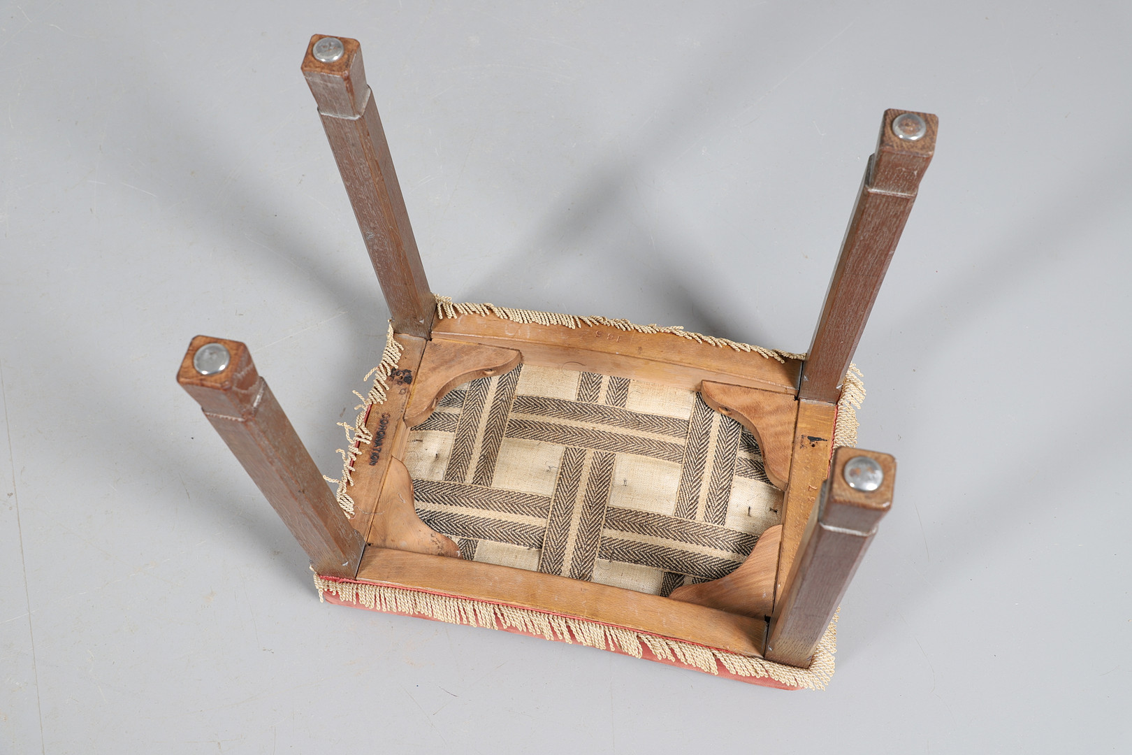 GEORGE VI CORONATION STOOL. - Image 5 of 8