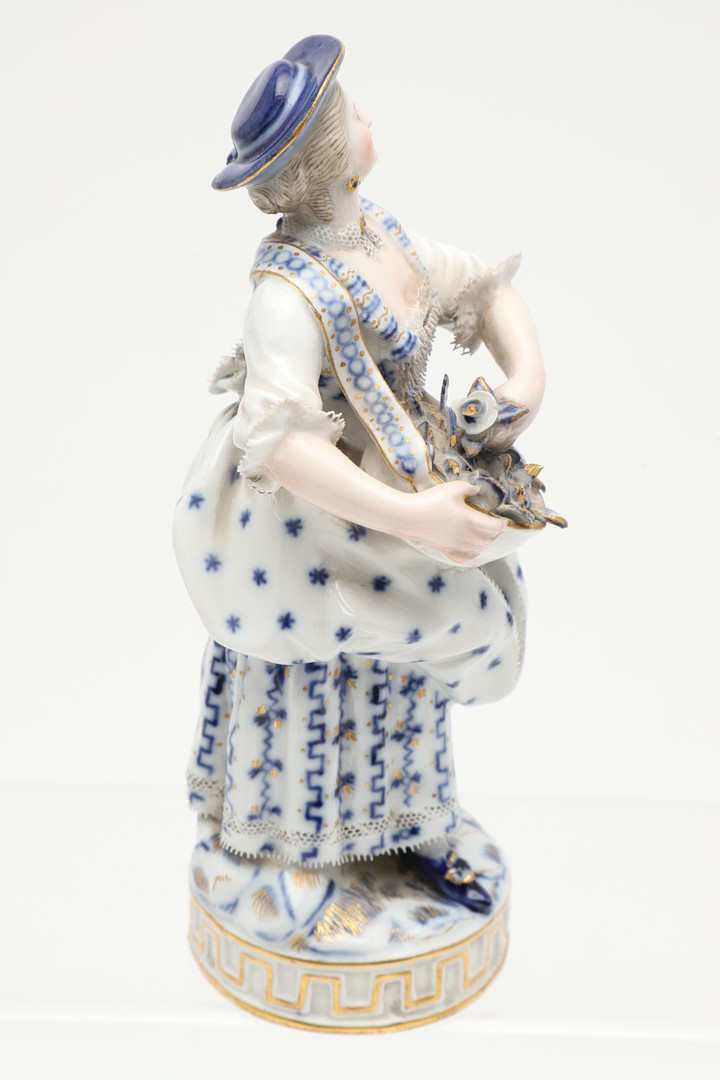 PAIR OF MEISSEN PORCELAIN FIGURES & OTHER FIGURES. - Image 5 of 23