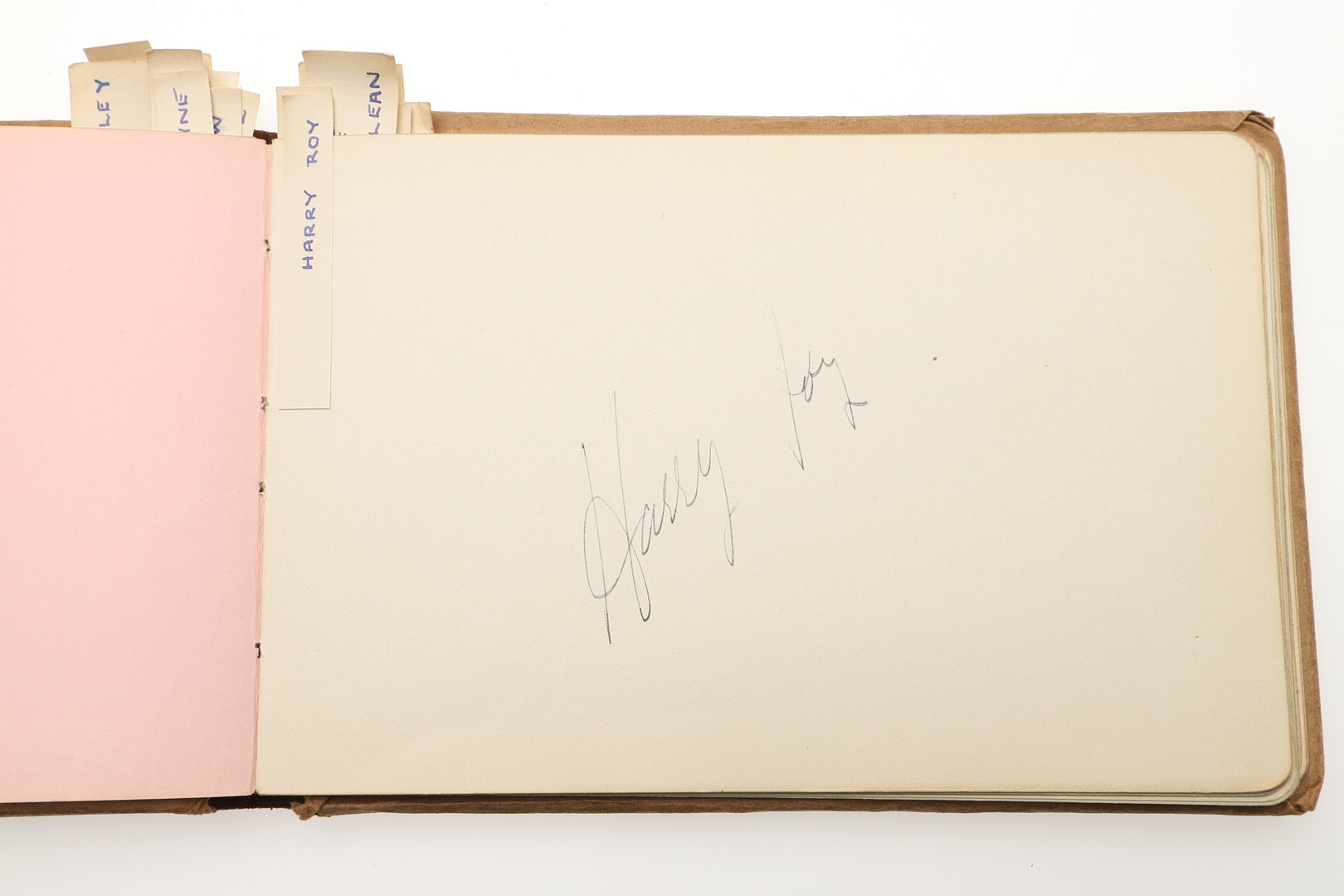 LARGE AUTOGRAPH COLLECTION - WINSTON CHURCHILL & OTHER AUTOGRAPHS. - Image 15 of 63