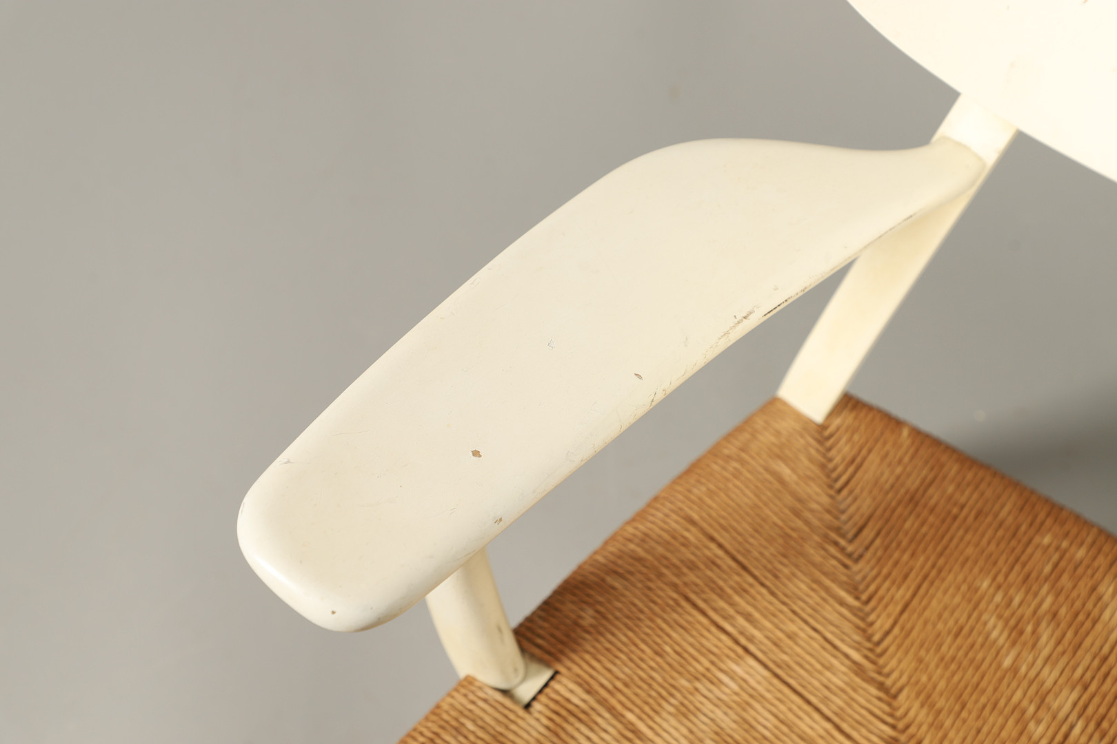 CARL HANSEN & SON LOUNGE CHAIR - HANS WEGNER. - Image 6 of 19