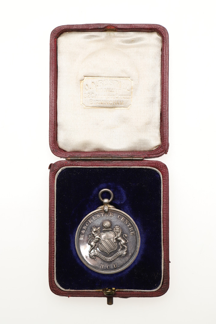 LARGE COLLECTION OF EARLY CYCLING GOLD & SILVER MEDALS, & EPHEMERA - FREDERICK LOWCOCK. - Image 129 of 155