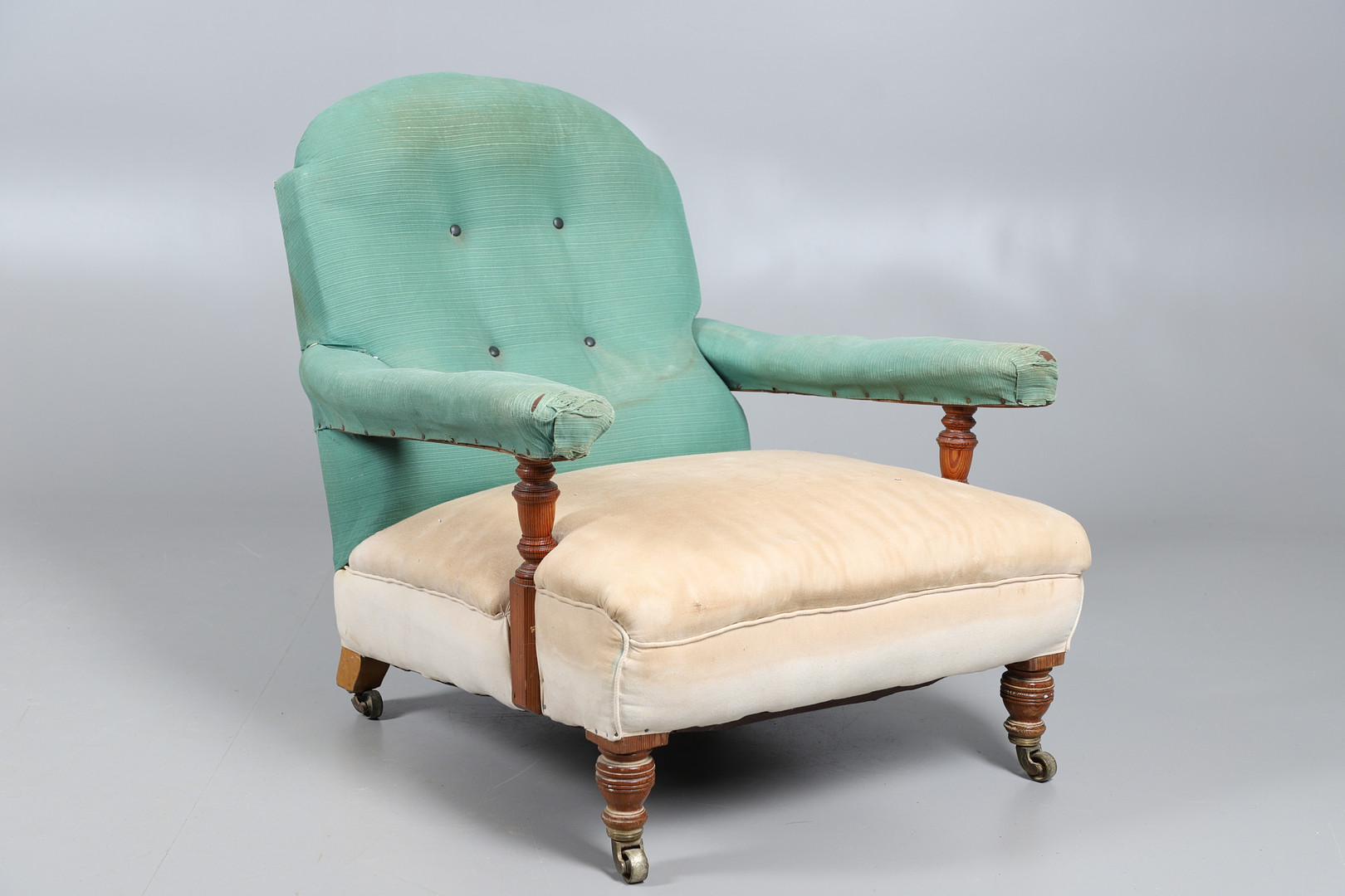 A LATE 19TH CENTURY DEEP SEATED PITCH PINE ARMCHAIR. - Image 2 of 13