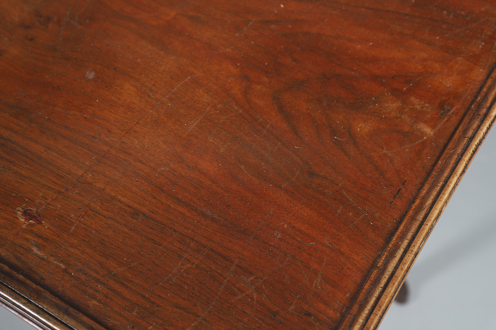 A WILLIAM AND MARY STYLE WALNUT SIDE TABLE. - Image 7 of 11