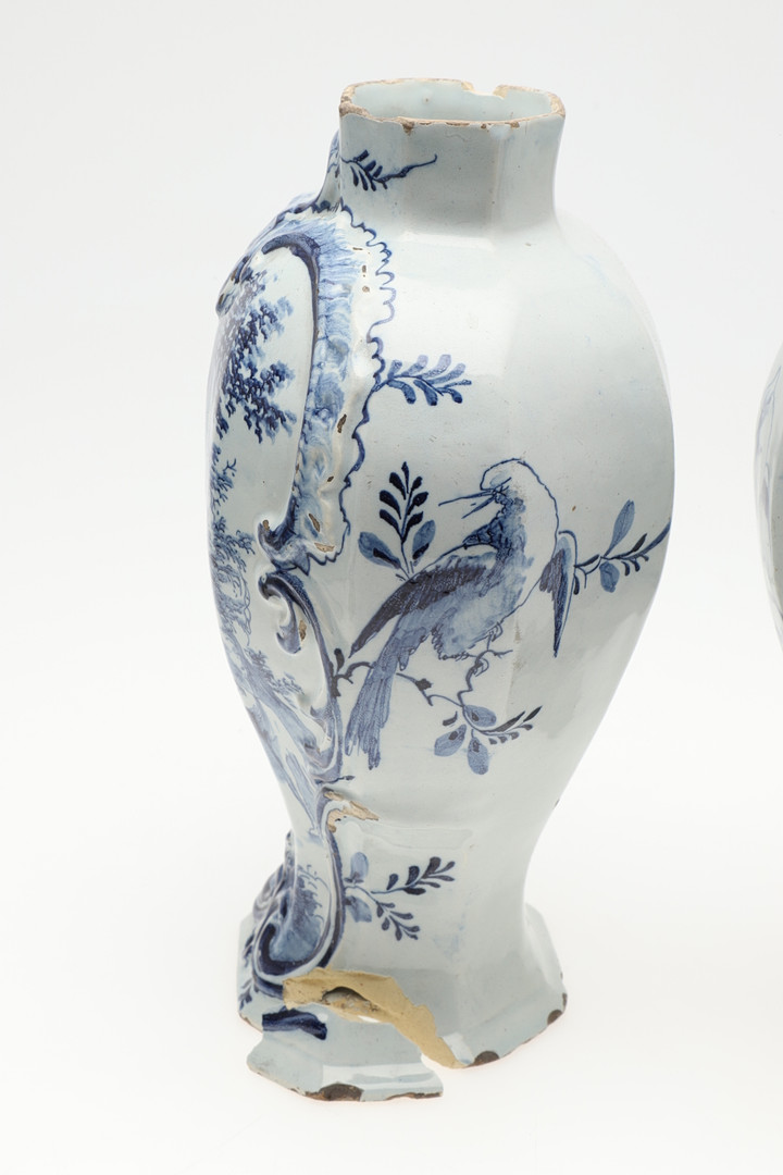 TWO PAIRS OF ANTIQUE DELFT VASES & ANOTHER VASE. - Image 9 of 60