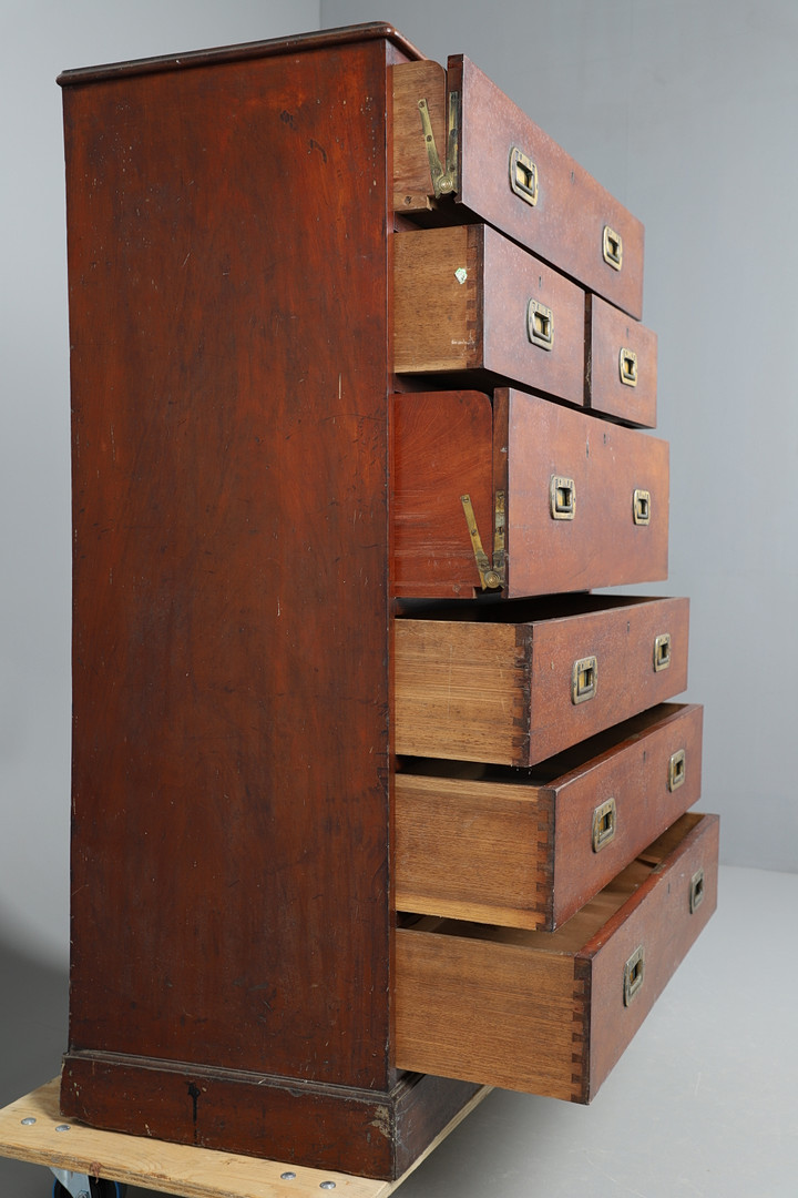 A LATE 19TH CENTURY CAMPAIGN STYLE SECRETAIRE CHEST. - Image 4 of 13