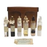 AN EARLY 20TH CENTURY MEDICAL TRAVELLING SET.